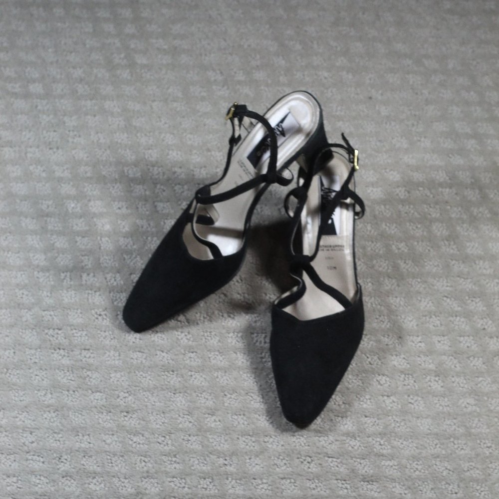 NWOT Artiva Size 10 Black Suede Slingback 3.5" Heels